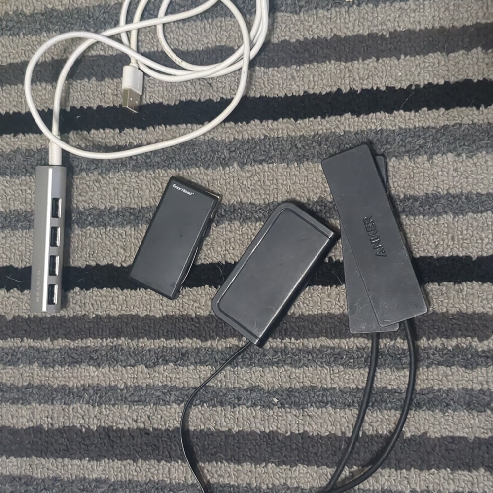 5 USB adapter hubs